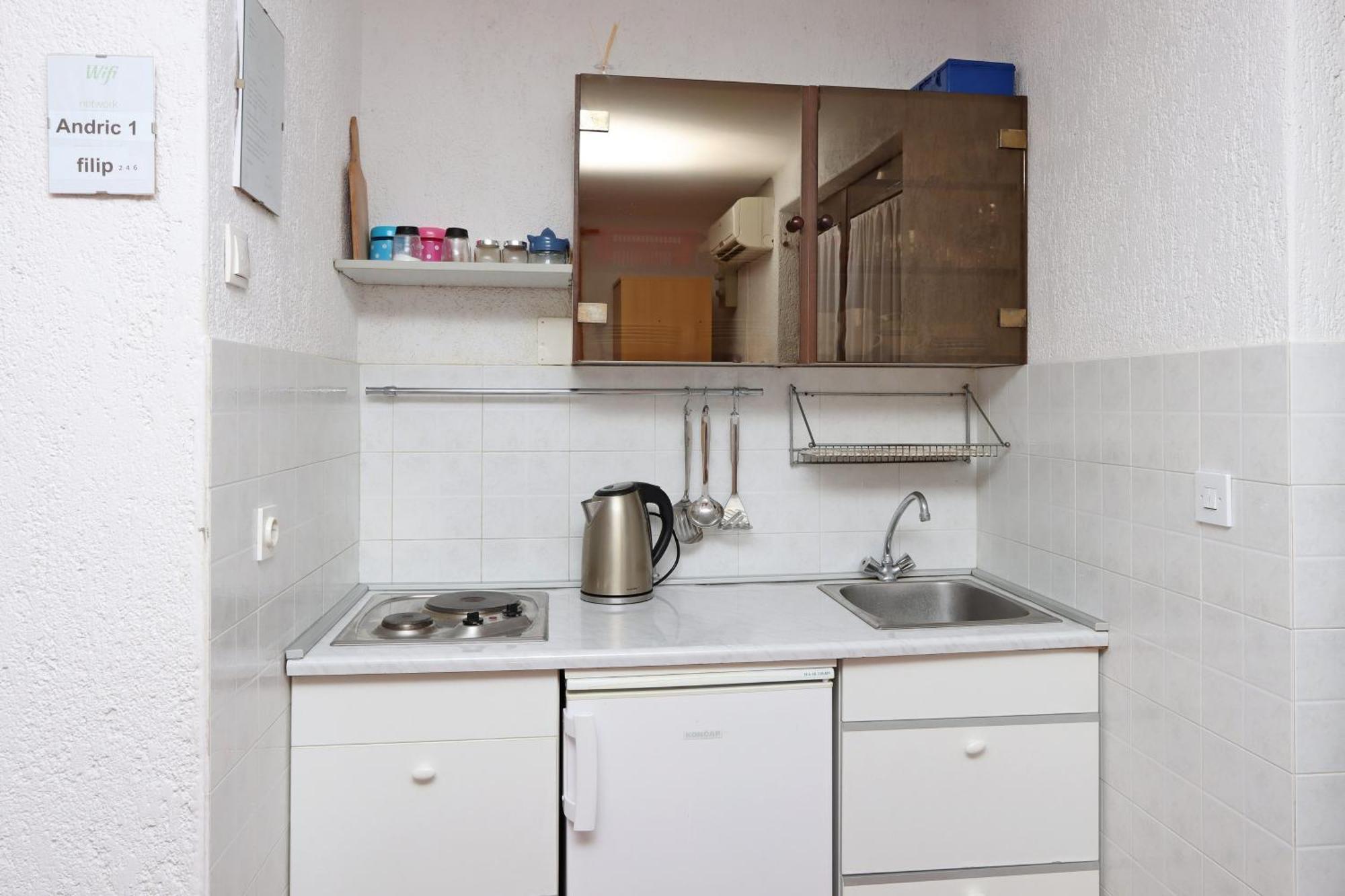 Apartments With A Parking Space Kornic, Krk - 415 部屋 写真