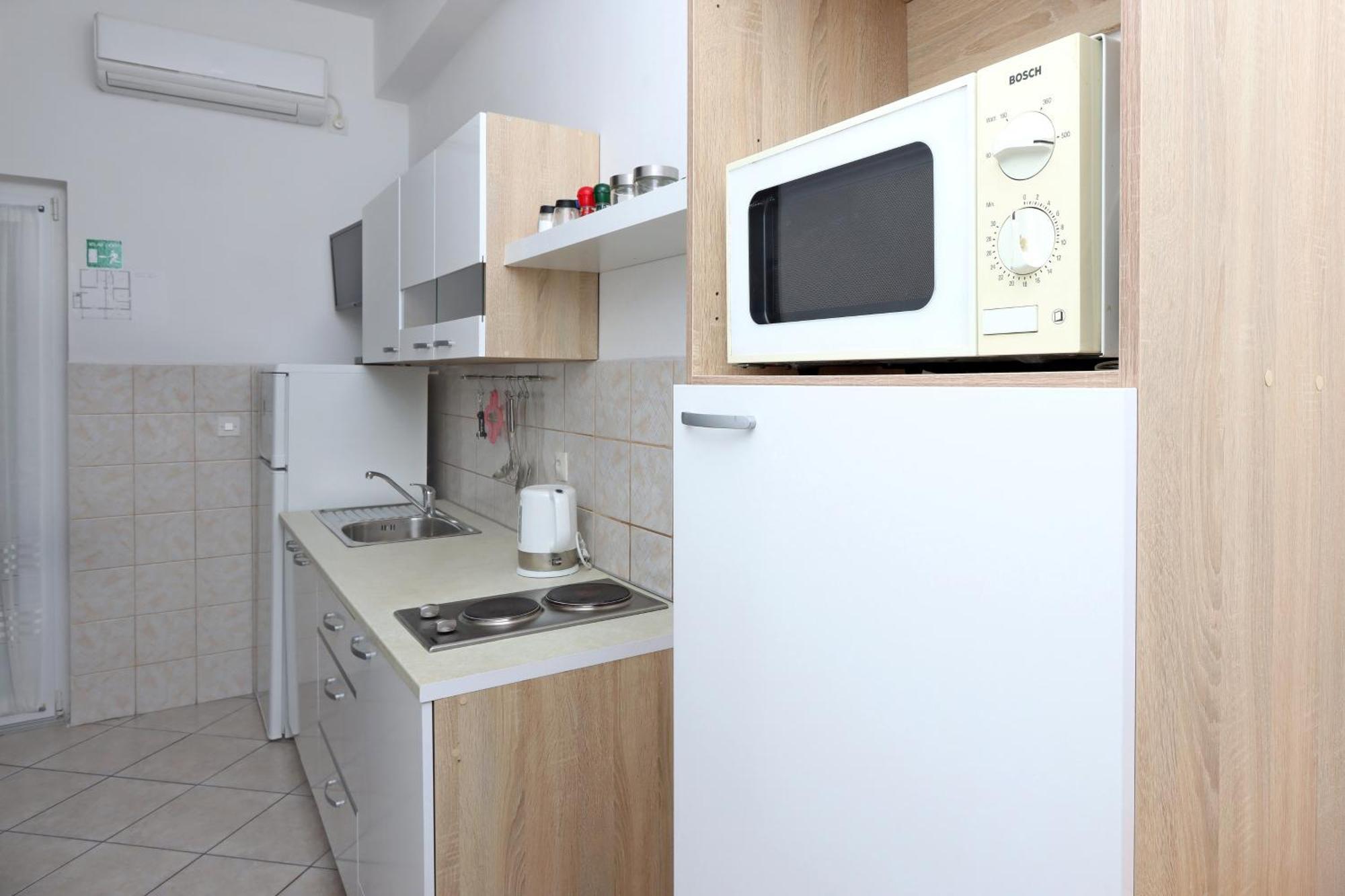 Apartments With A Parking Space Kornic, Krk - 415 部屋 写真